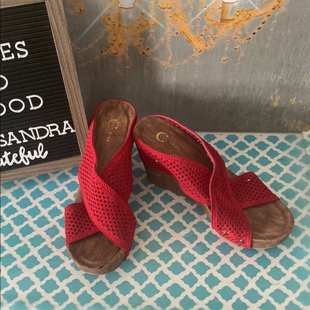 Cato Red Wedge Shoes with stretch mesh cross Breathable Design sz 8